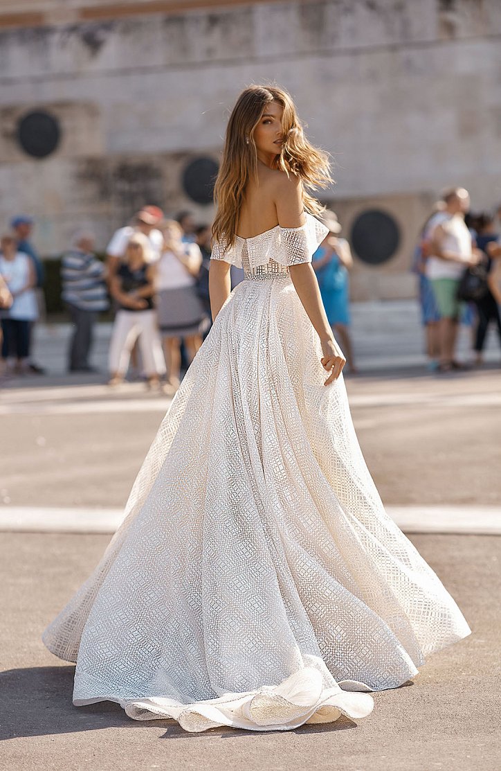 Свадебные платья Berta осень-зима 2019-2020 фото №7