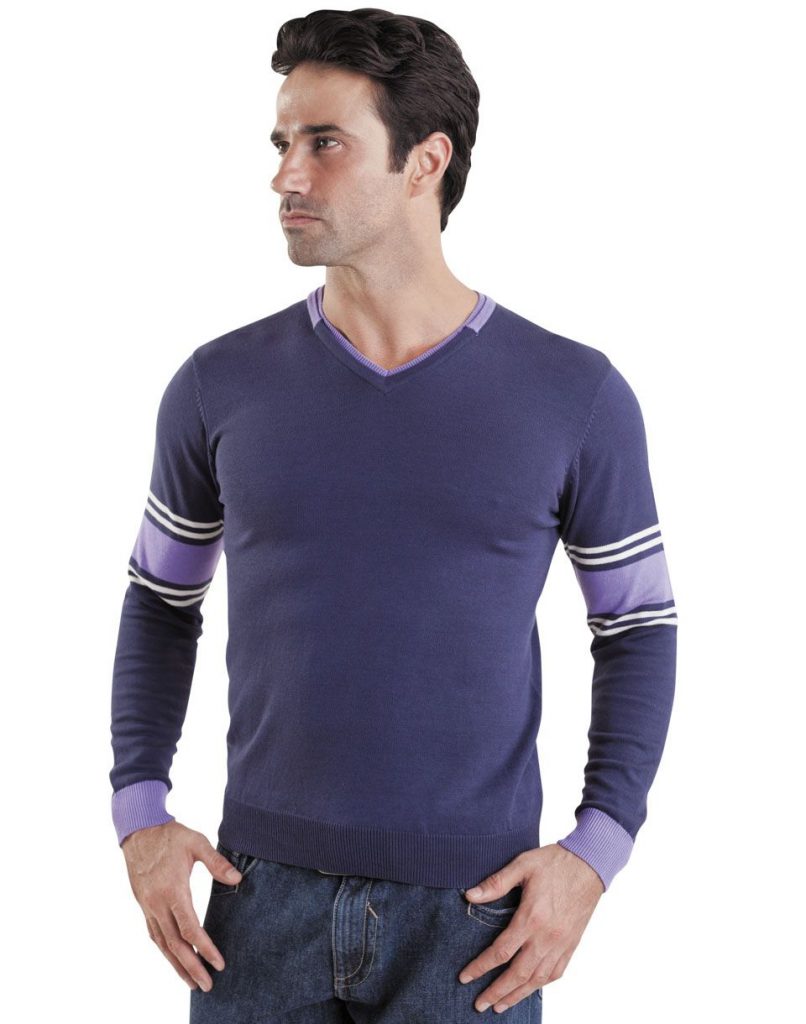 Фиолетовый мужской пуловер