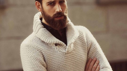 Стильный мужской пуловер: как и с чем носить